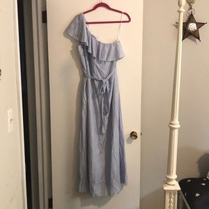 Off the shoulder ruffle maxi dress